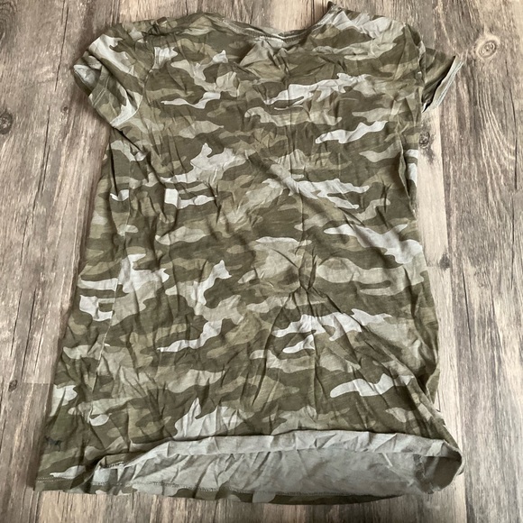 PINK, size XS, color is camo - Picture 2 of 5